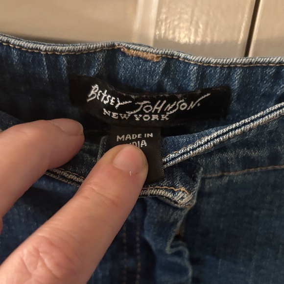 Vintage Betsey Johnson Blue Denim Mini Skirt with White Embroidery Y2K Size 2 - Picture 2 of 6